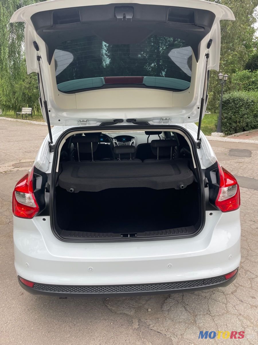 2014' Ford Focus photo #5