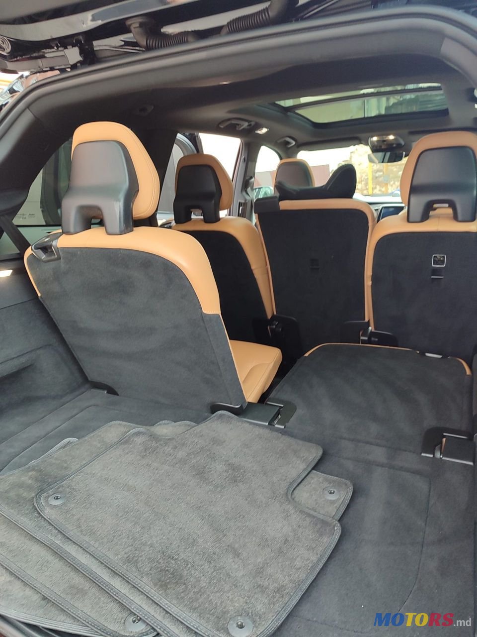 2019' Volvo XC90 photo #2