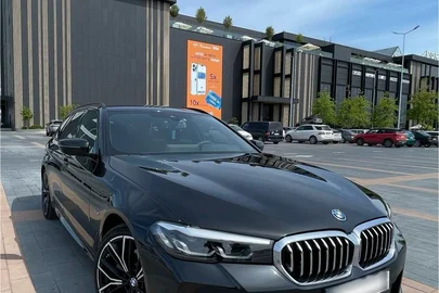 2022' BMW 5 Series