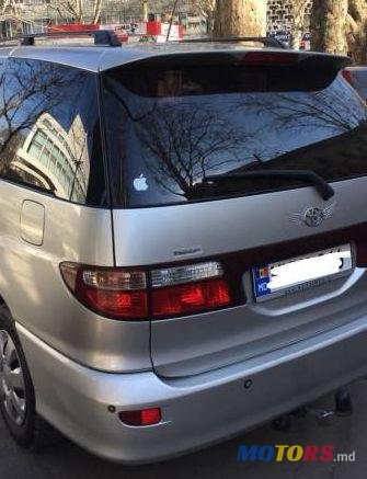 2001' Toyota Previa photo #2