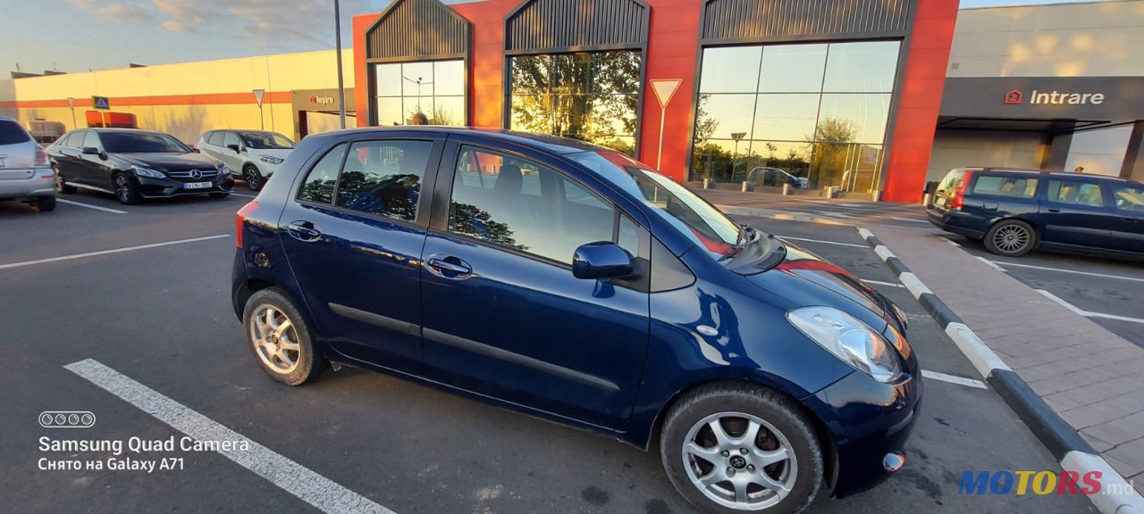 2007' Toyota Yaris photo #1