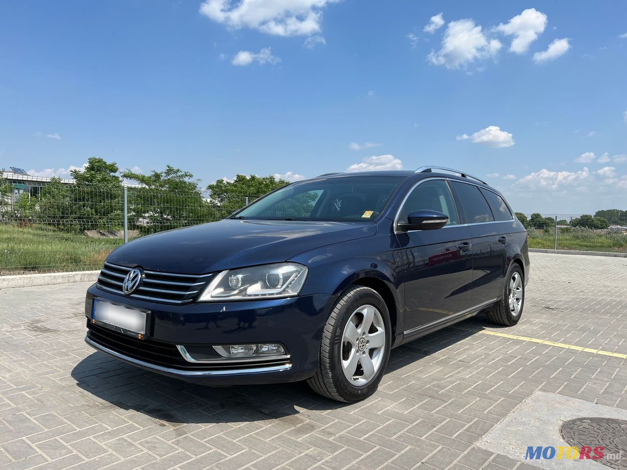 2012' Volkswagen Passat photo #1