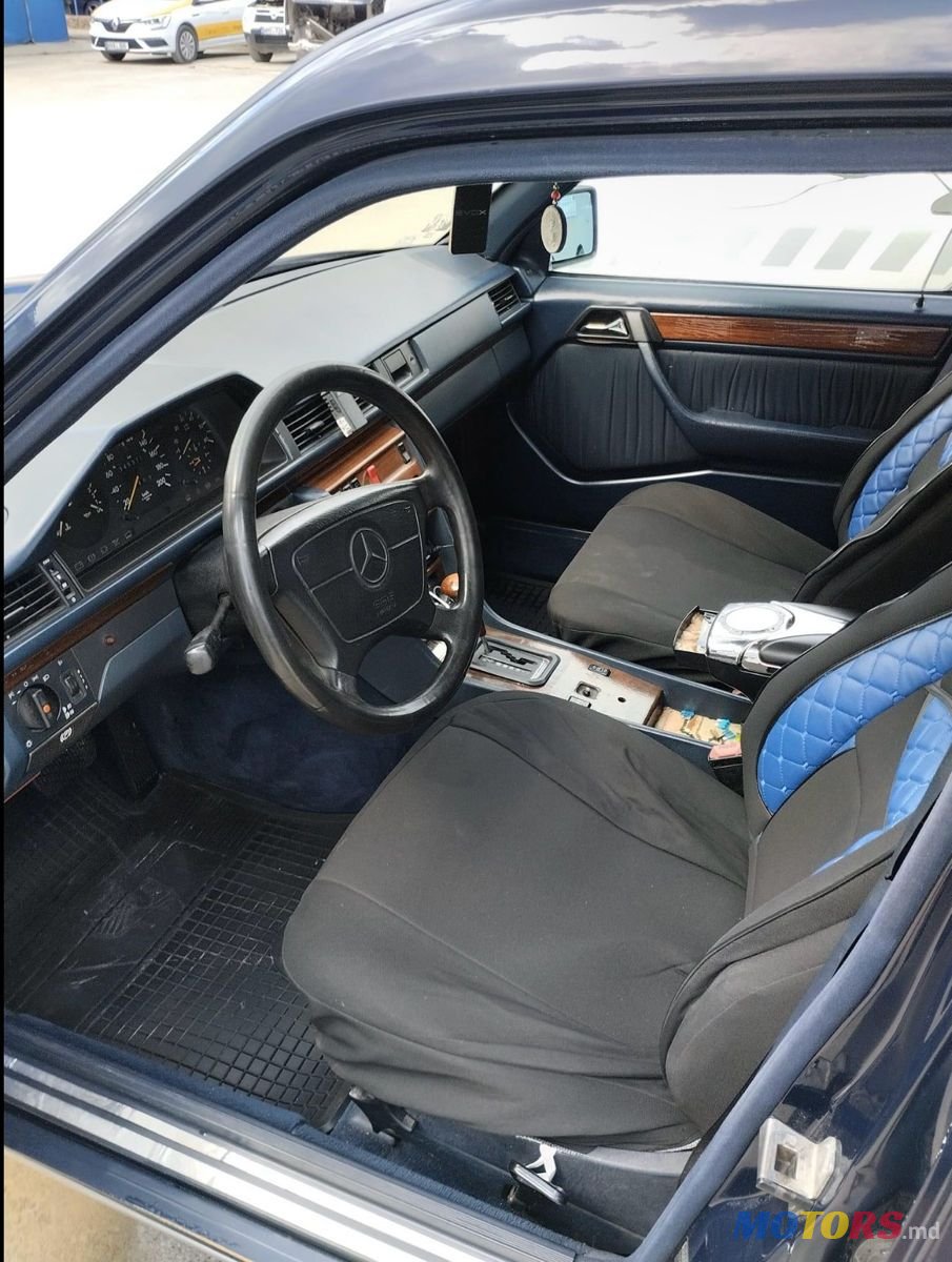 1995' Mercedes-Benz E-Class photo #3