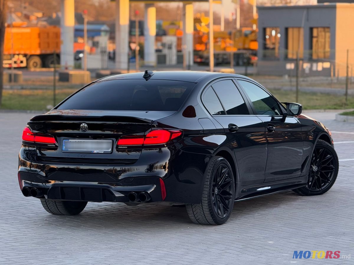 2021' BMW 5 Series photo #3