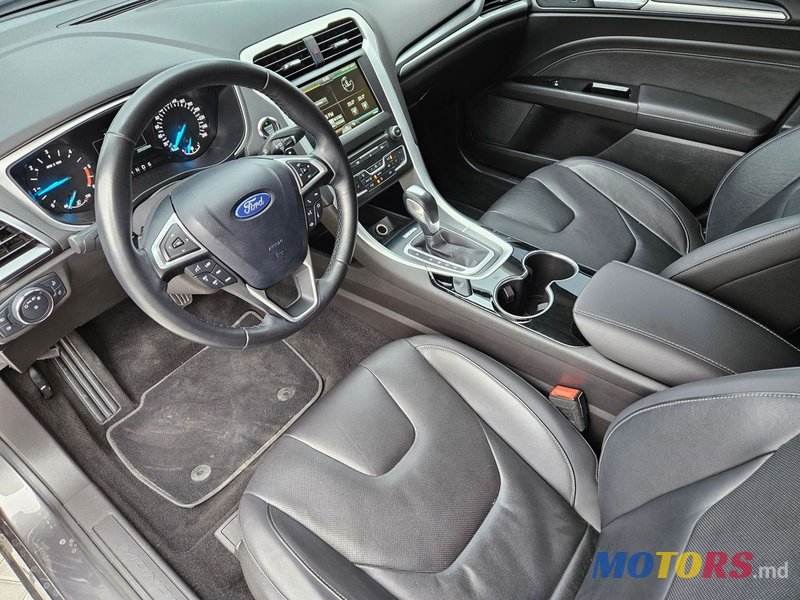 2015' Ford Mondeo photo #6