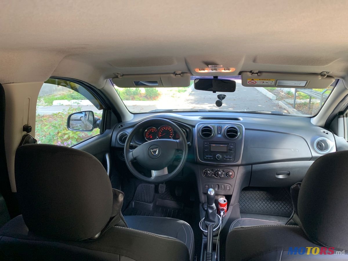 2013' Dacia Logan photo #3