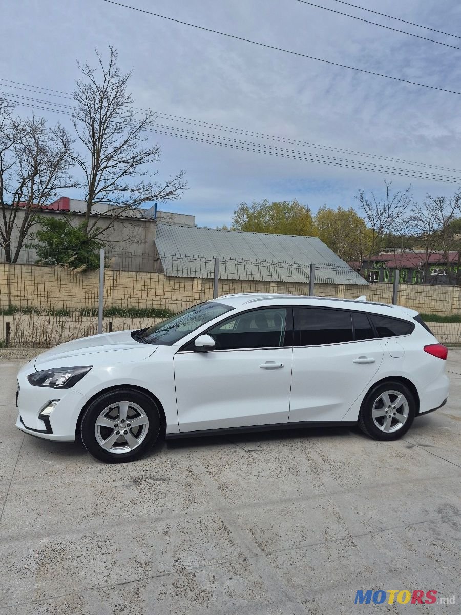 2020' Ford Focus photo #2