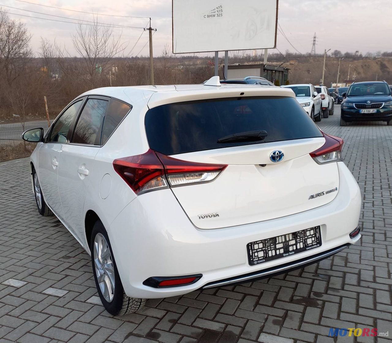 2017' Toyota Auris photo #4