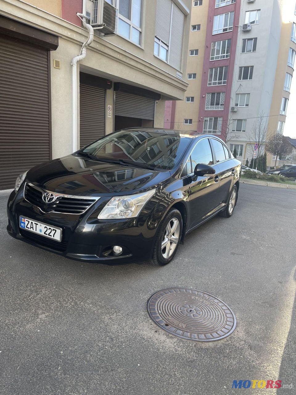 2010' Toyota Avensis photo #1