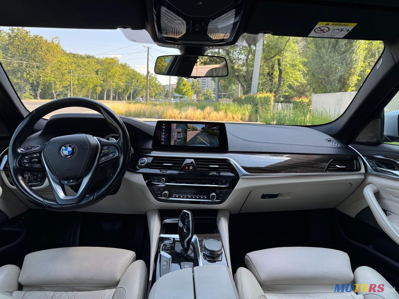 2017' BMW 5 Series photo #5