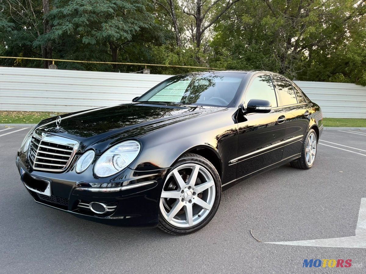 2009' Mercedes-Benz E Класс photo #1