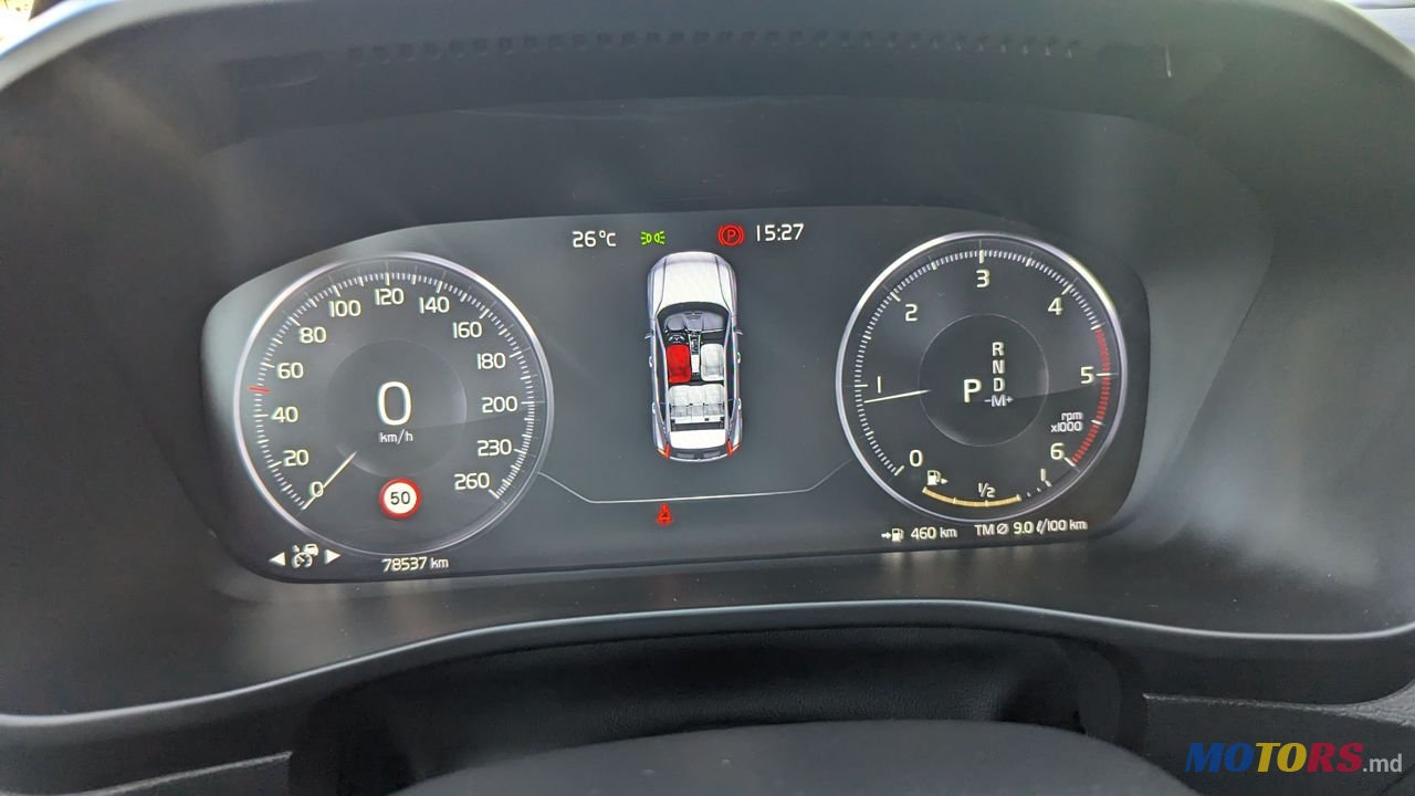 2019' Volvo XC40 photo #5