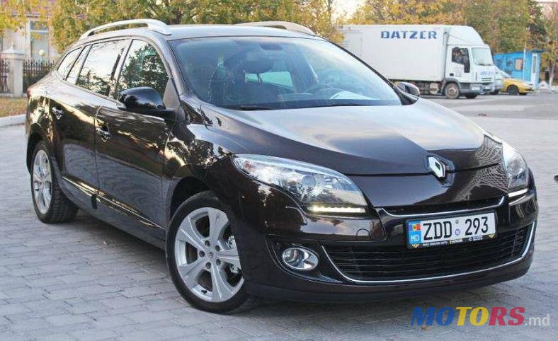 2012' Renault Megane photo #2