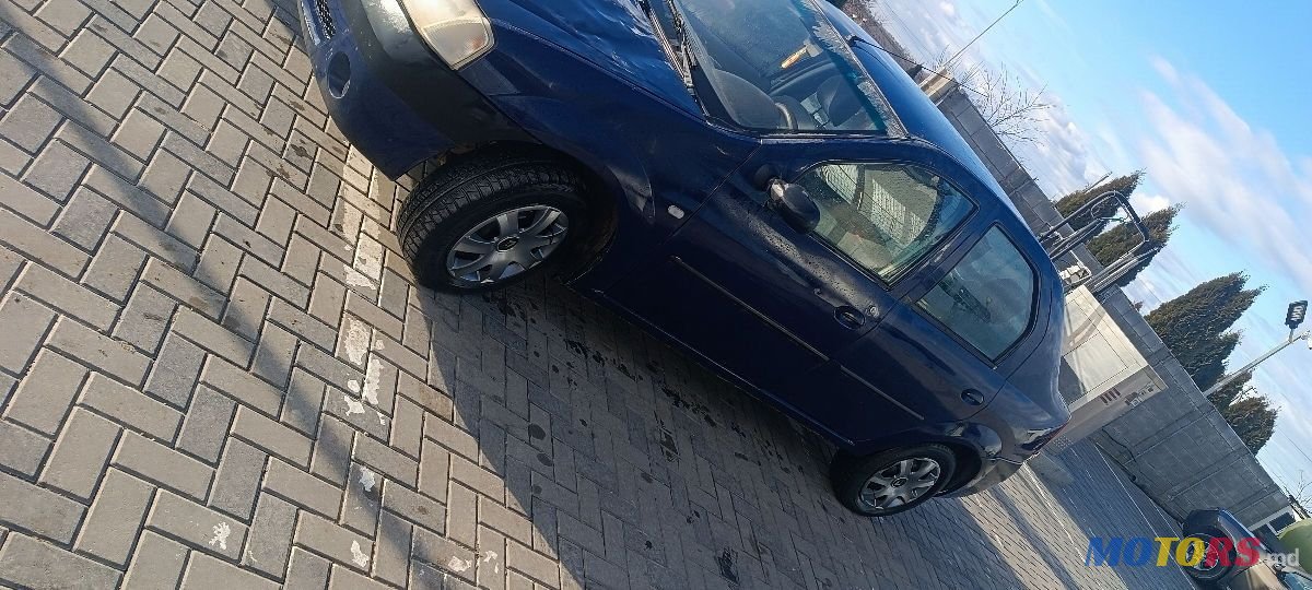 2006' Dacia Logan photo #2