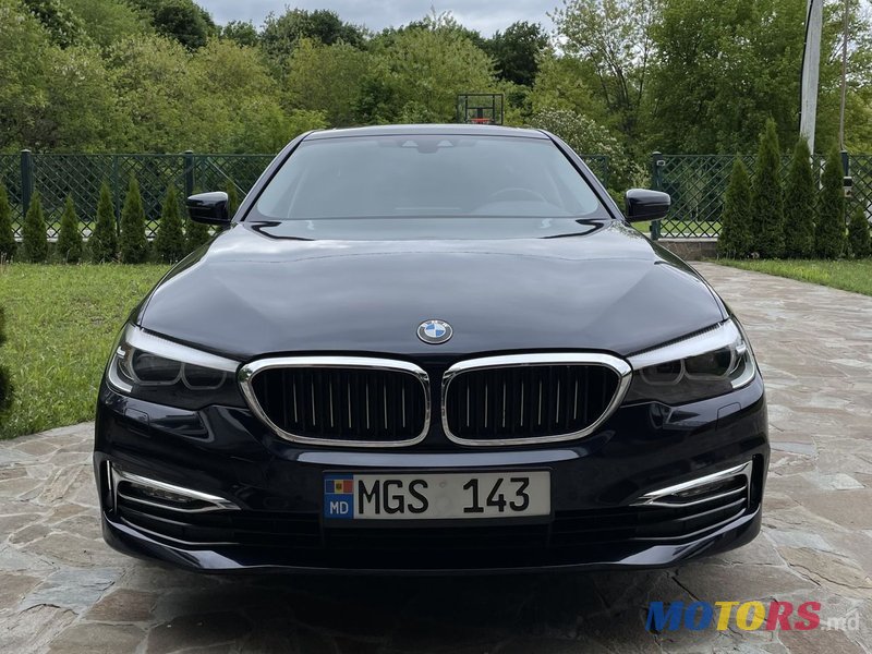 2017' BMW 5 Series photo #1