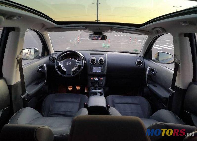 2011' Nissan Qashqai photo #2