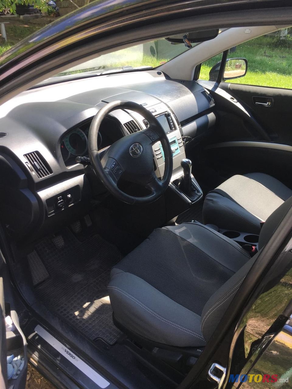 2007' Toyota Corolla Verso photo #4