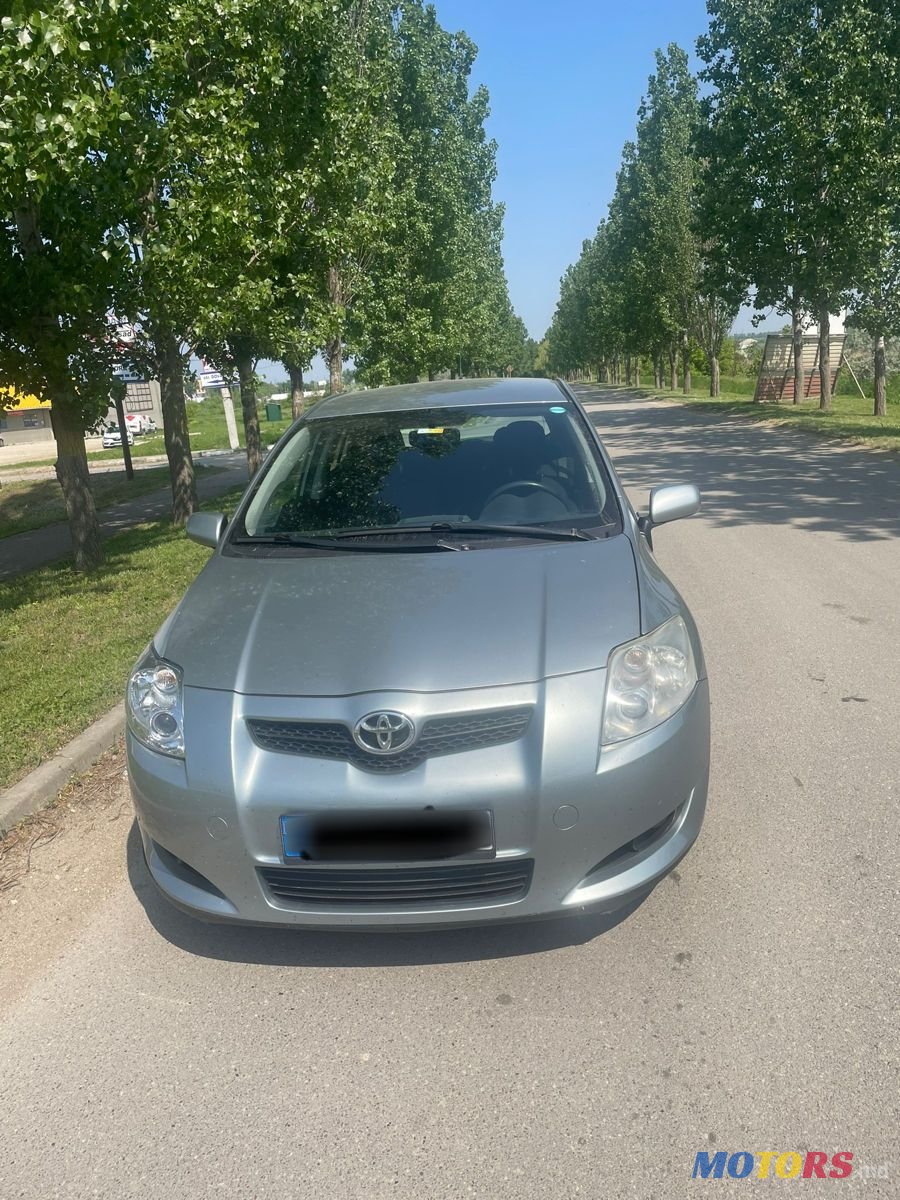 2008' Toyota Auris photo #1