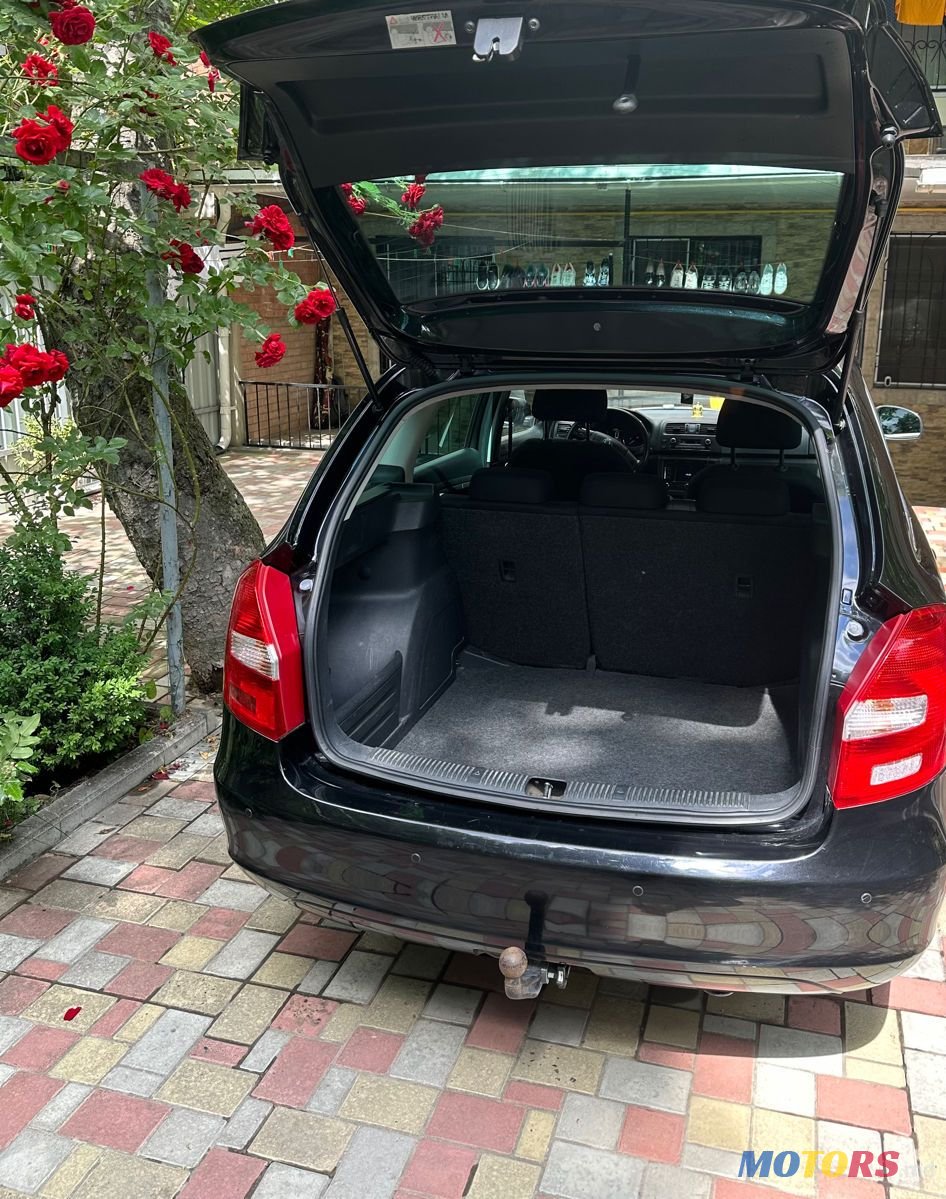 2013' Skoda Fabia photo #5