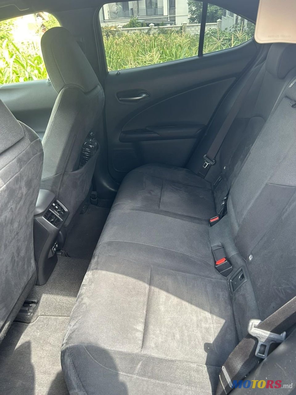 2019' Lexus UX photo #3