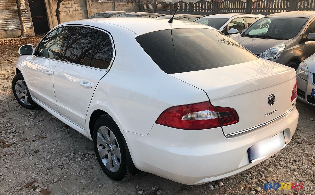 2010' Skoda Superb photo #3