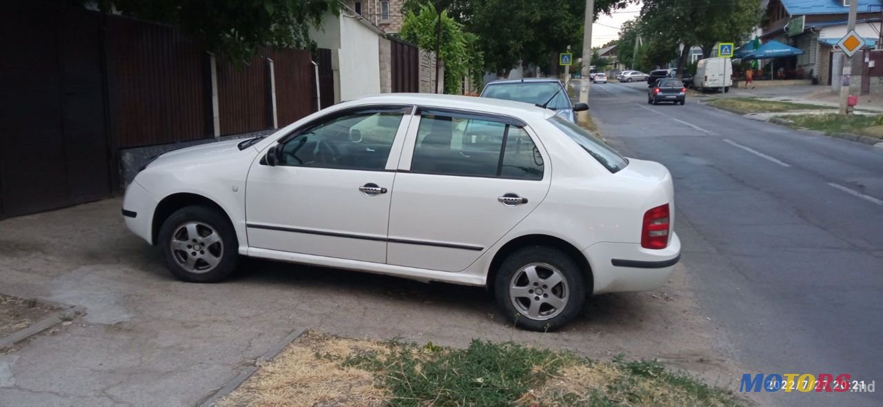 2002' Skoda Fabia photo #5