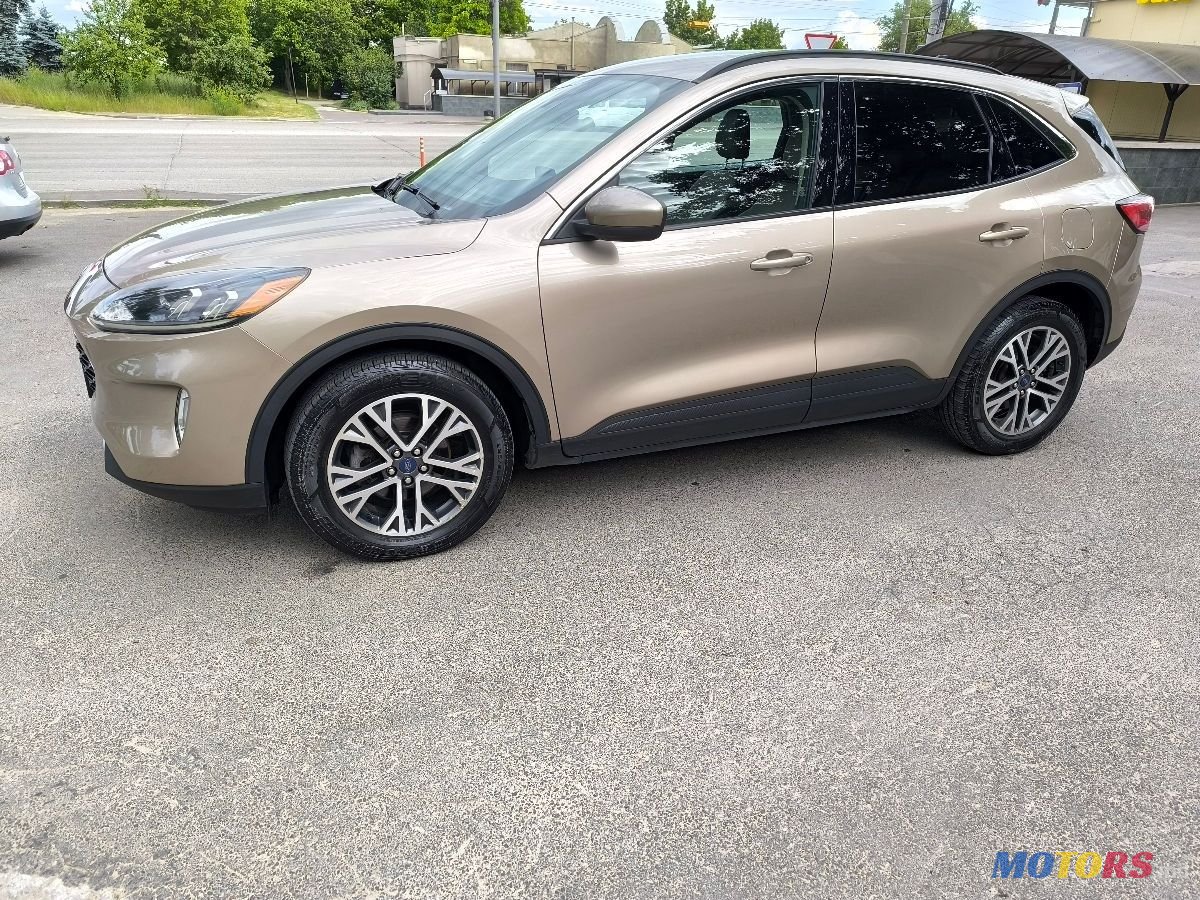 2020' Ford Escape photo #4