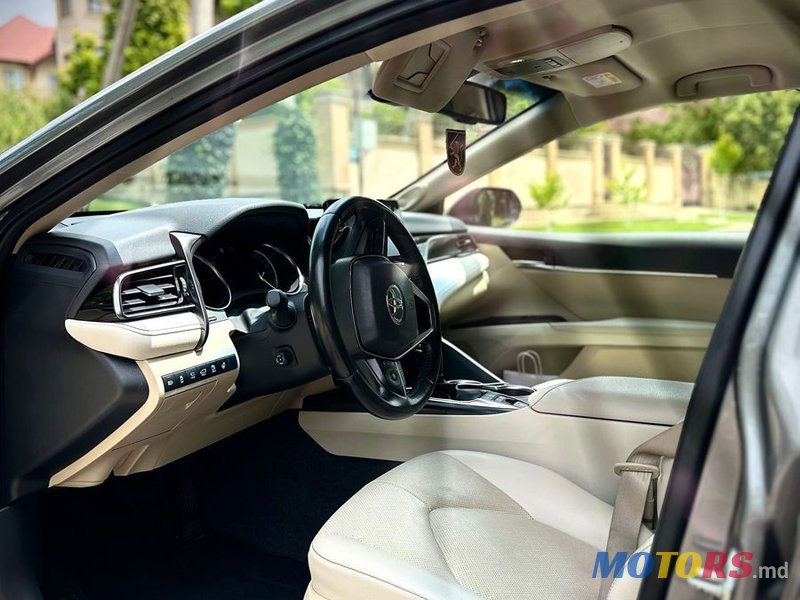 2022' Toyota Camry photo #6
