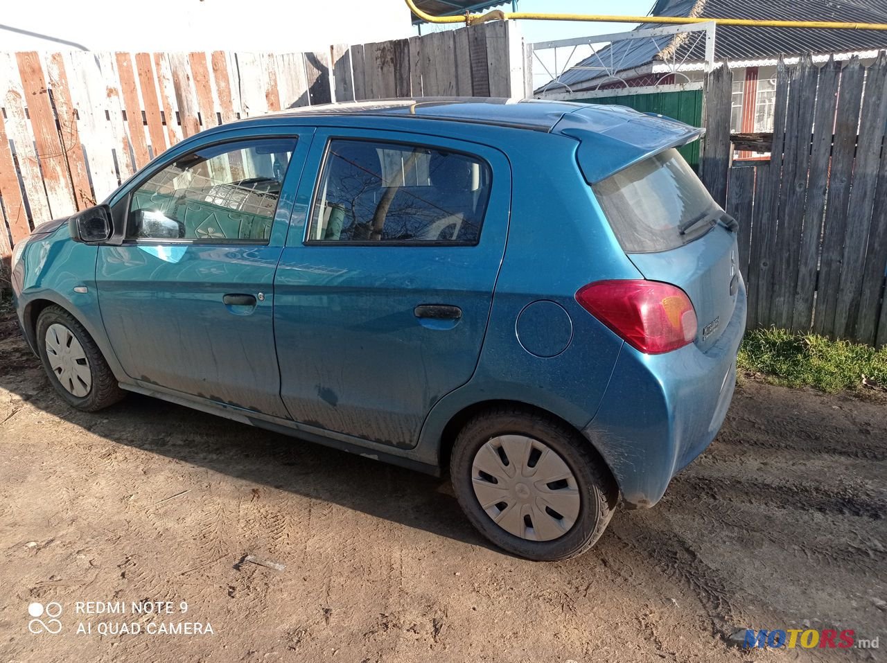 2013' Mitsubishi Colt photo #2