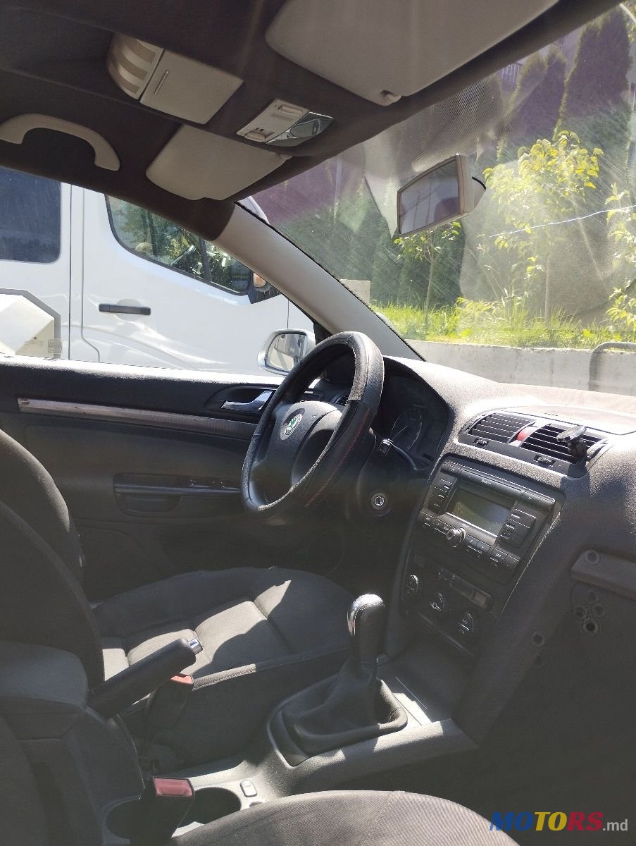 2005' Skoda Octavia photo #5