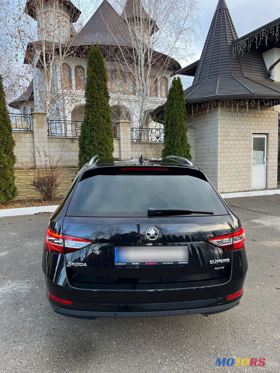 2018' Skoda Superb photo #4