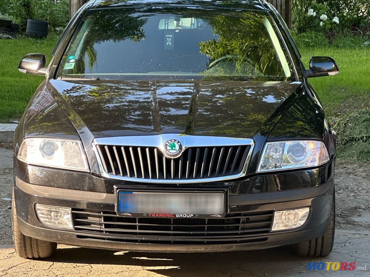 2007' Skoda Octavia photo #2