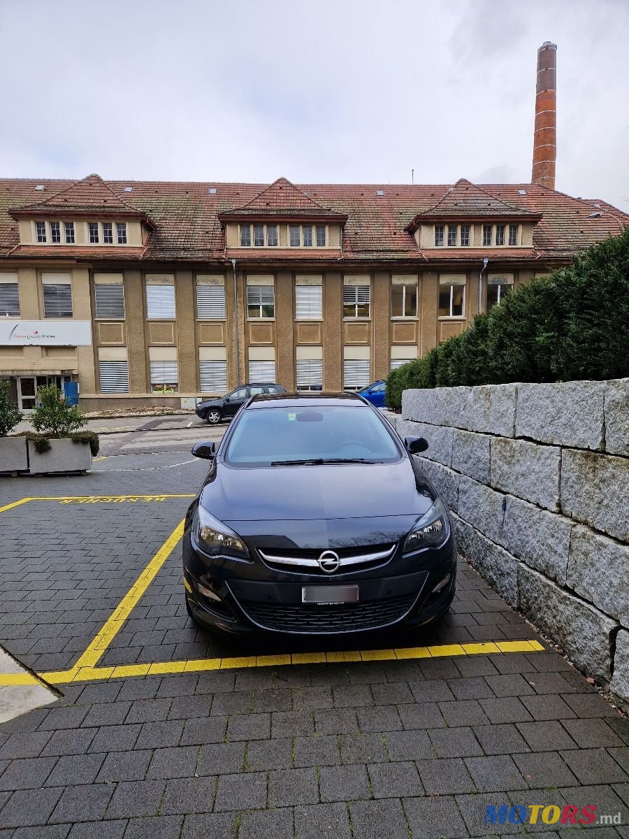 2016' Opel Astra photo #1