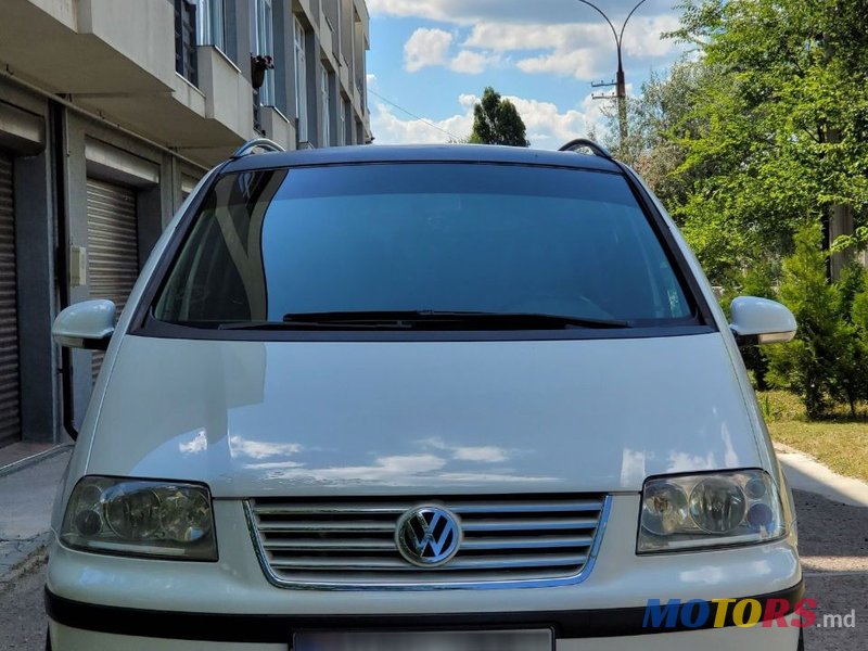 2007' Volkswagen Sharan photo #4