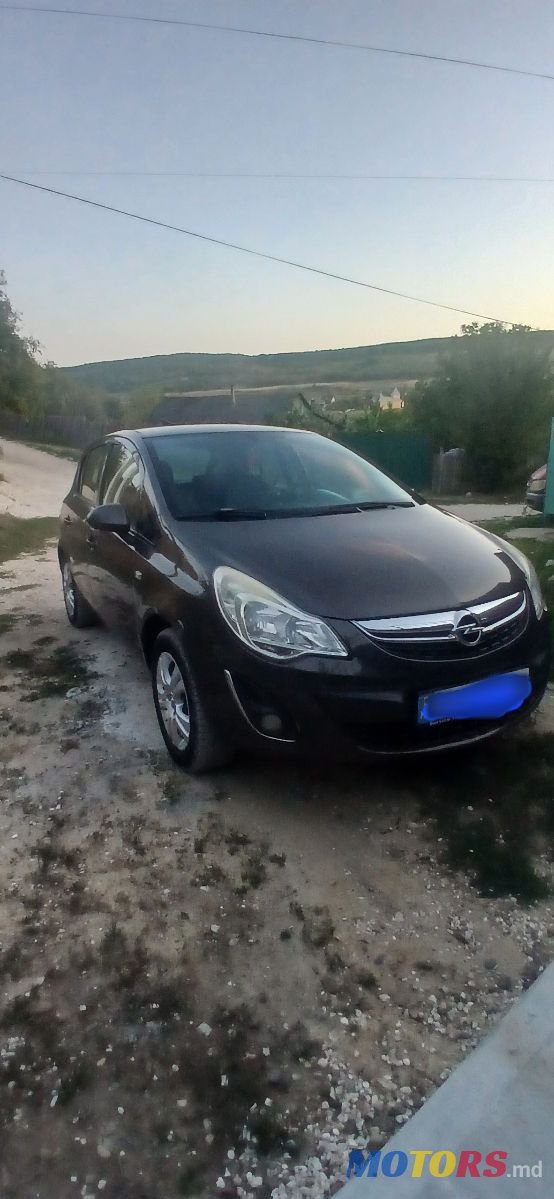 2013' Opel Corsa photo #1