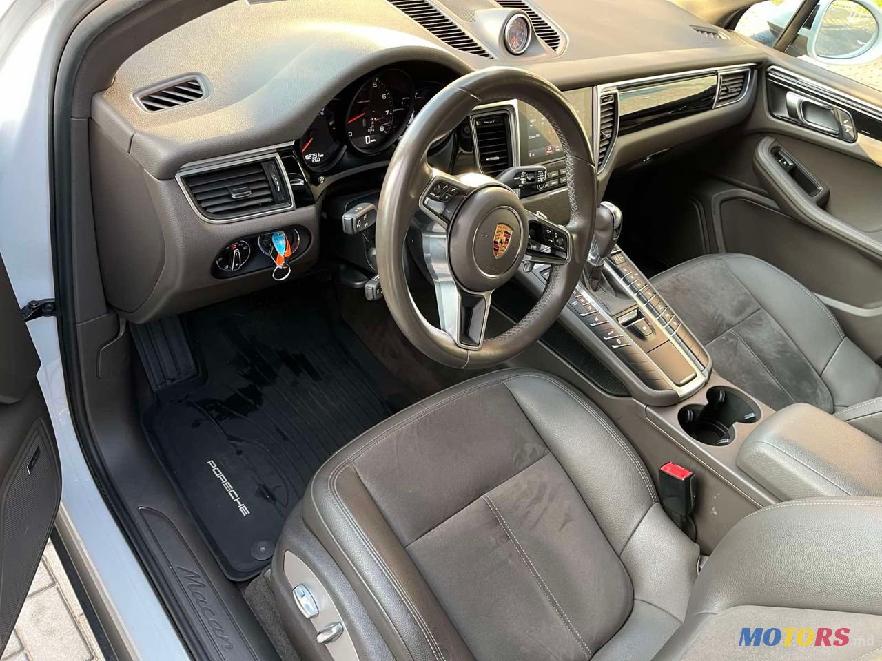 2018' Porsche Macan photo #6