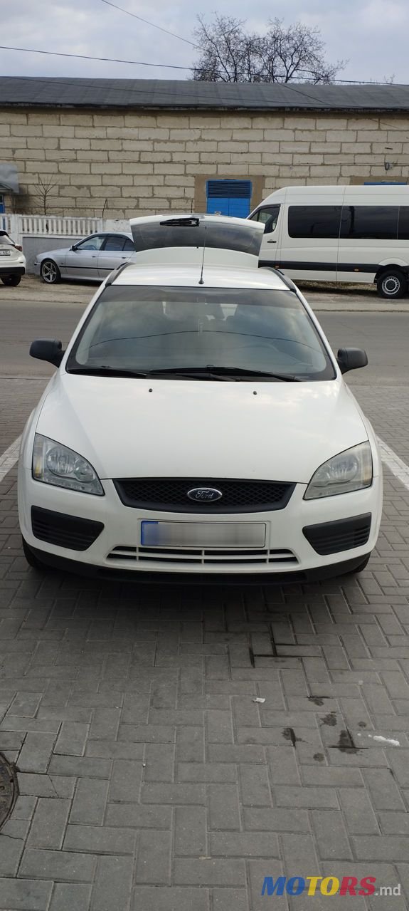 2005' Ford Focus photo #1