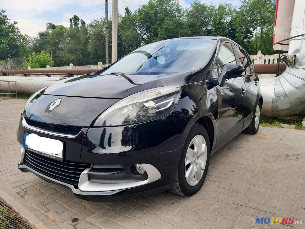 2012' Renault Scenic photo #1