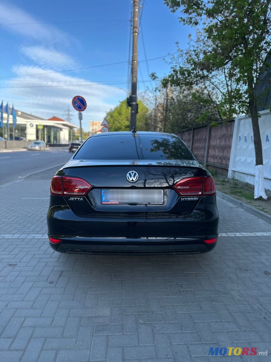 2013' Volkswagen Jetta photo #3