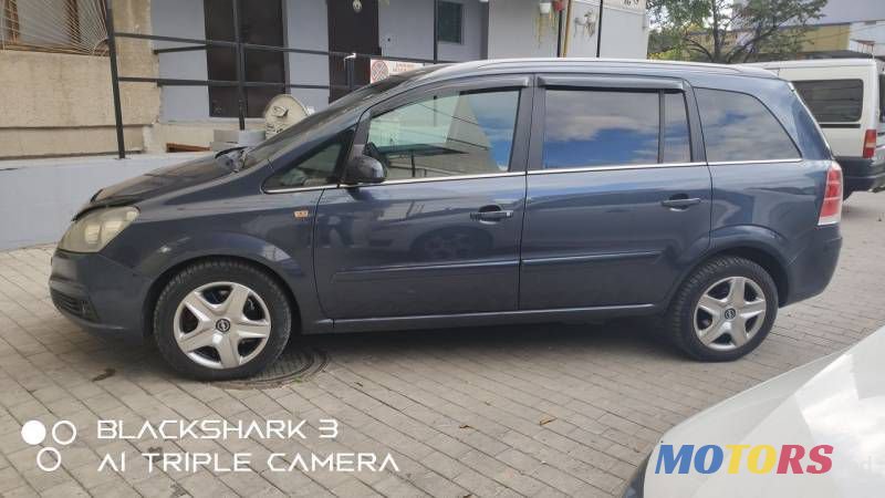 2006' Opel Zafira photo #5