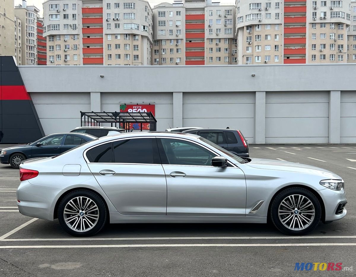 2018' BMW 5 Series photo #3