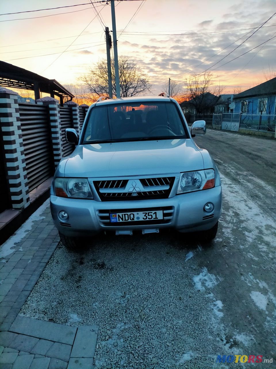 2003' Mitsubishi Pajero photo #2