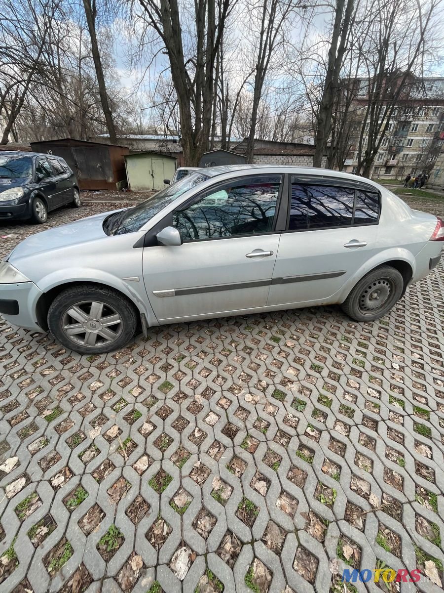 2004' Renault Megane photo #6