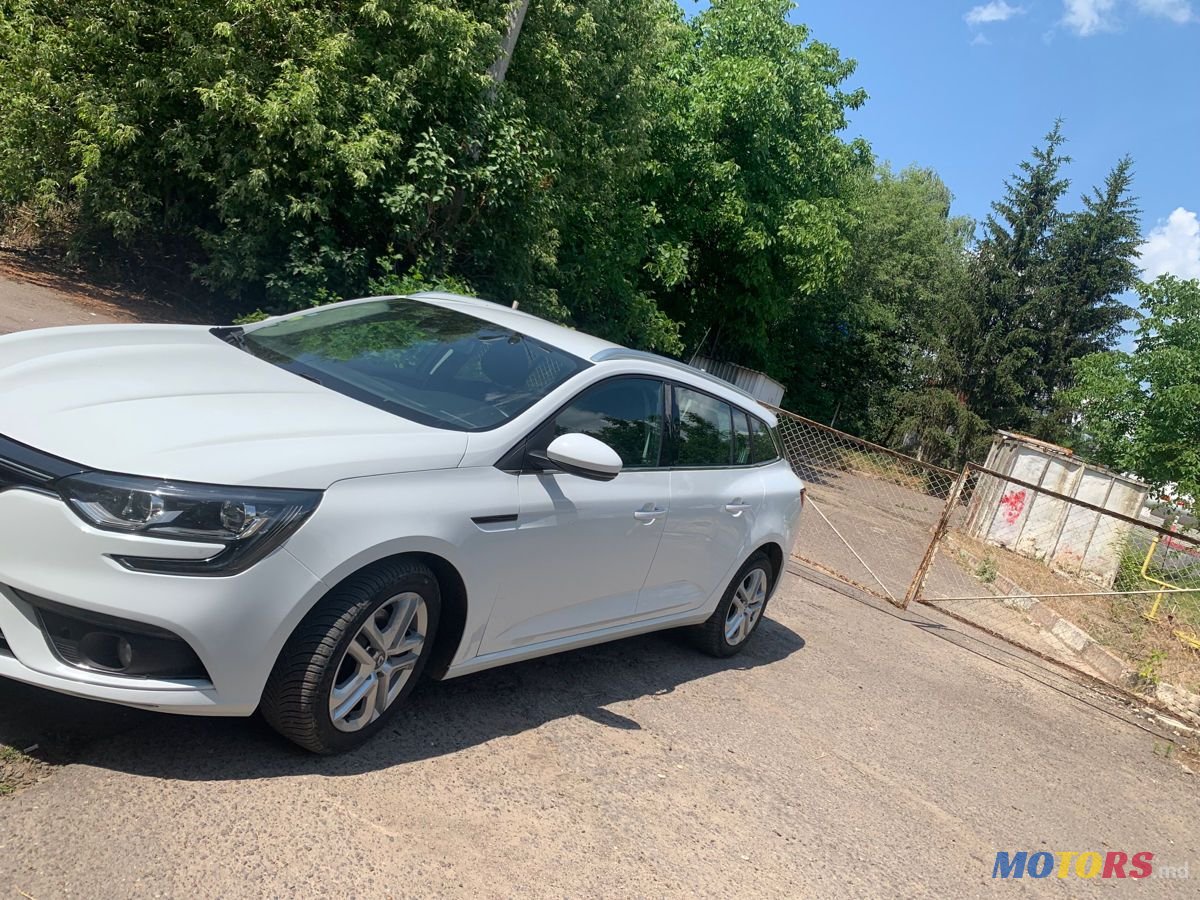 2016' Renault Megane photo #2