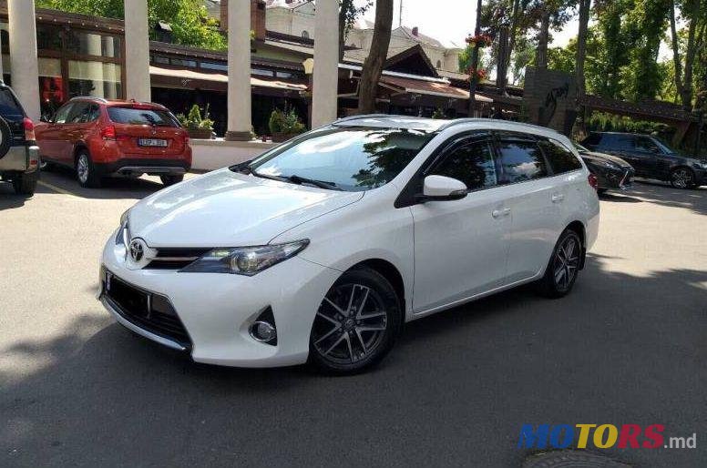 2015' Toyota Auris photo #1