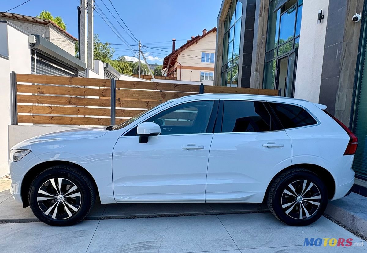 2021' Volvo XC60 photo #2