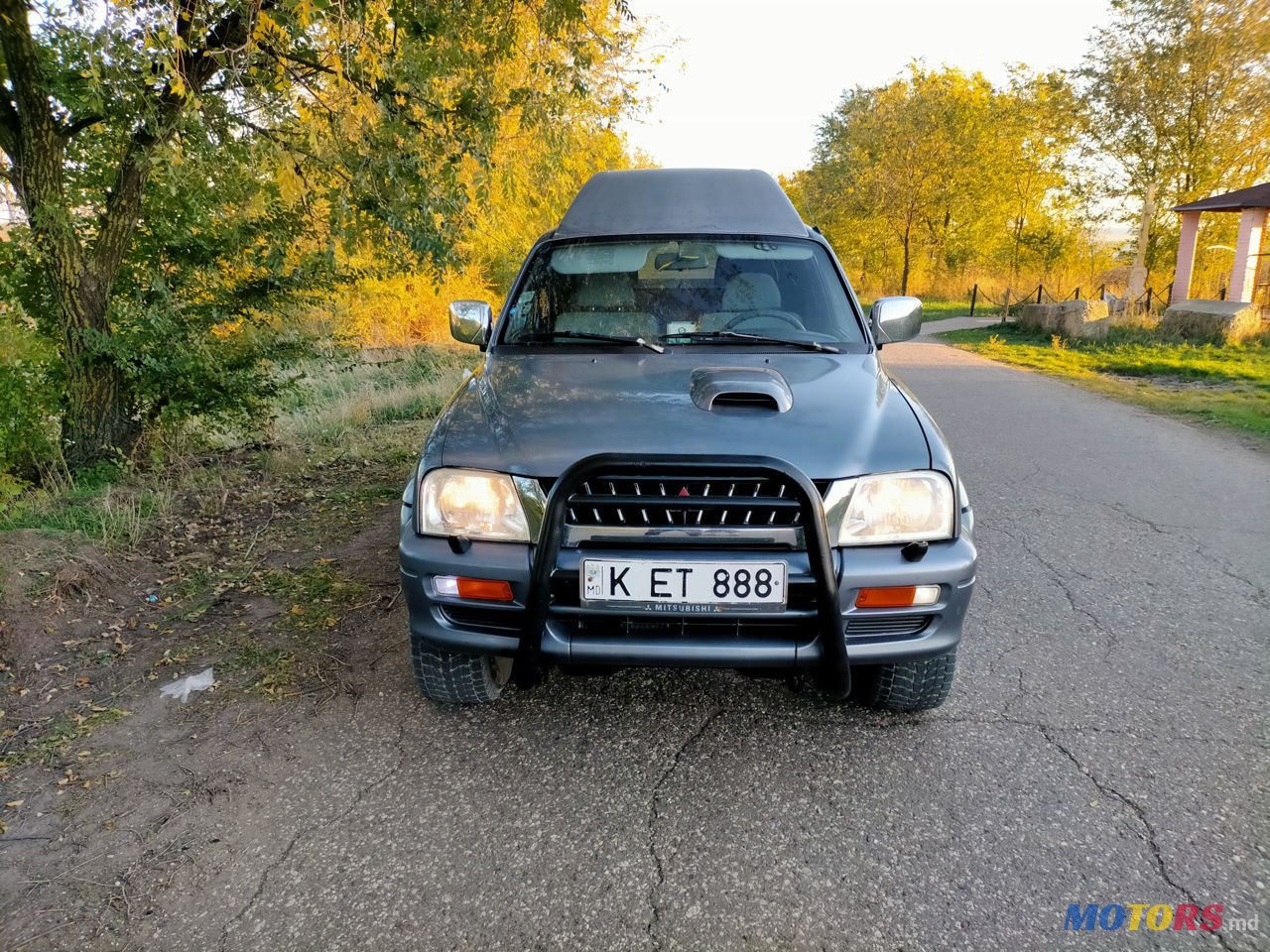 1999' Mitsubishi L Series photo #4