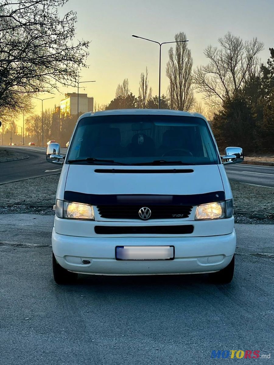 2003' Volkswagen Transporter photo #3