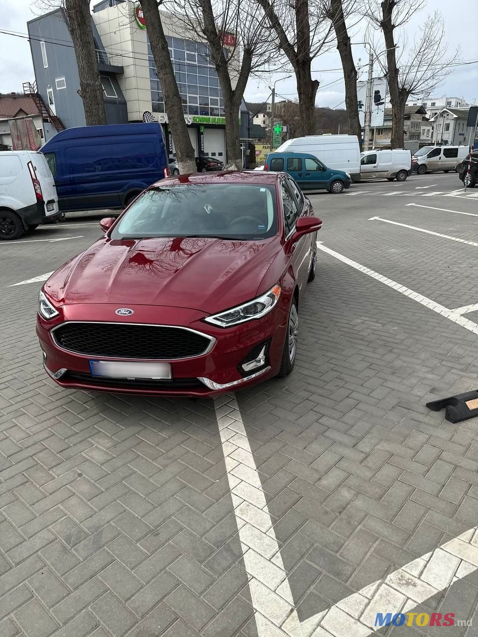 2013' Ford Fusion photo #2