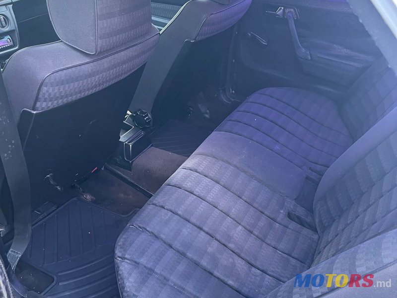 1990' Mercedes-Benz 190 photo #5
